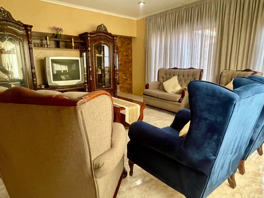 3 Bedroom Property for Sale in Flamwood North West